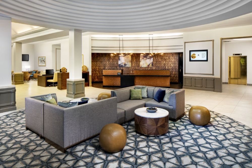 Main Lobby- the front desk offers friendly hospitality and warm chocolate chip cookies