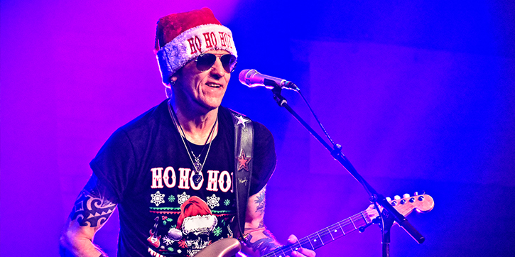 GaryHoeyHoHoHoey-TupeloMusicHall-resized.jpg