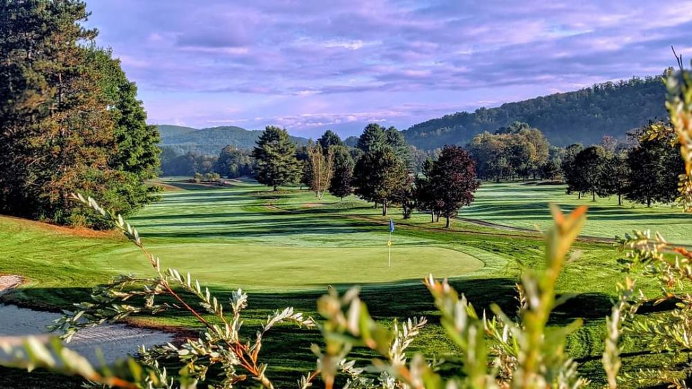 Newport Golf Club set in the beautiful Sugar River Valley