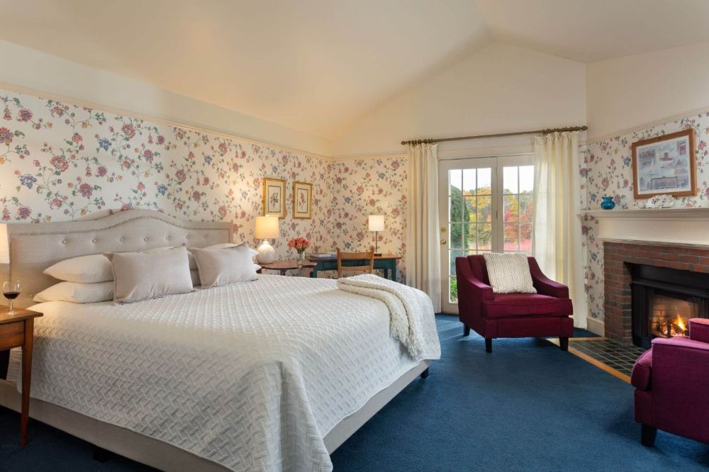 Pet Friendly Guest Rooms at Chesterfield Inn