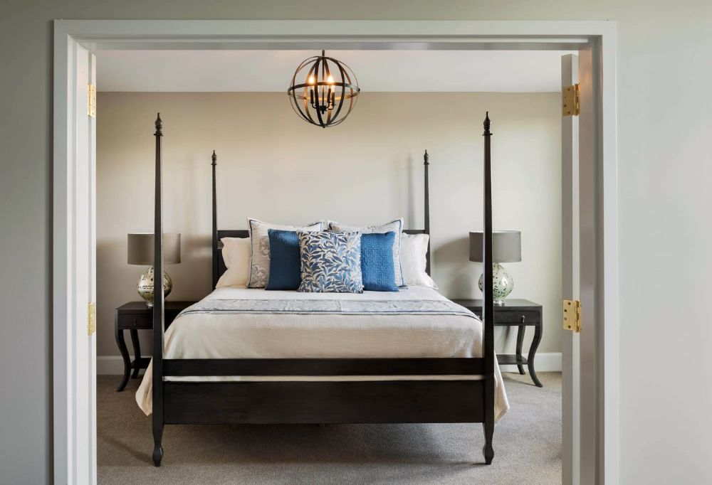 Grand King Suite 3.jpg