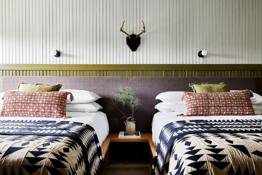 Bluebird Sunapee Double Queen Room