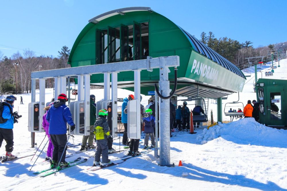 Efficient RFID gates prevent large lift lines