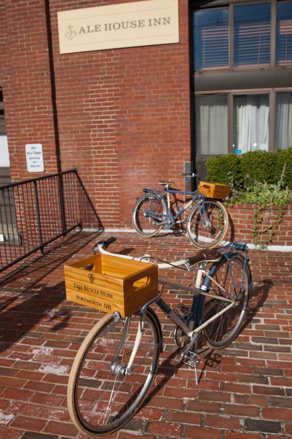 Ale House Inn Exterior