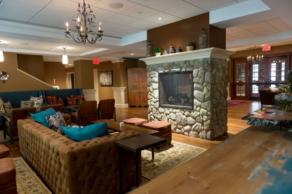 Lobby Bar and Lounge (3).jpg