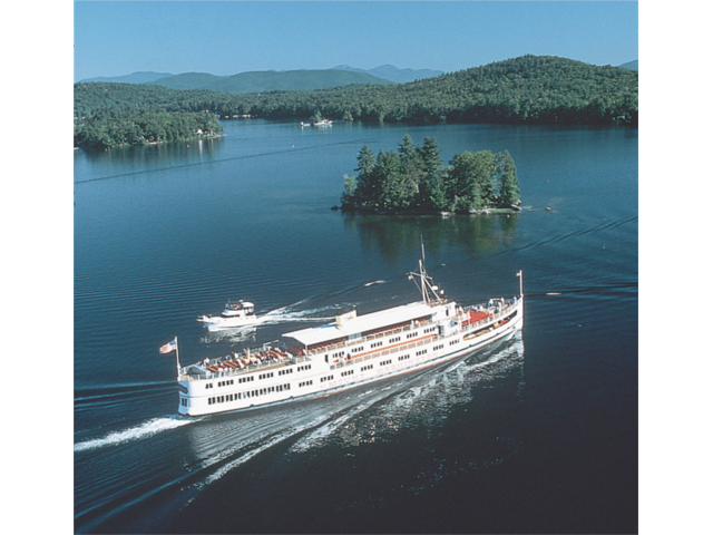 M/S Mount Washington on Lake Winnipesaukee, NH