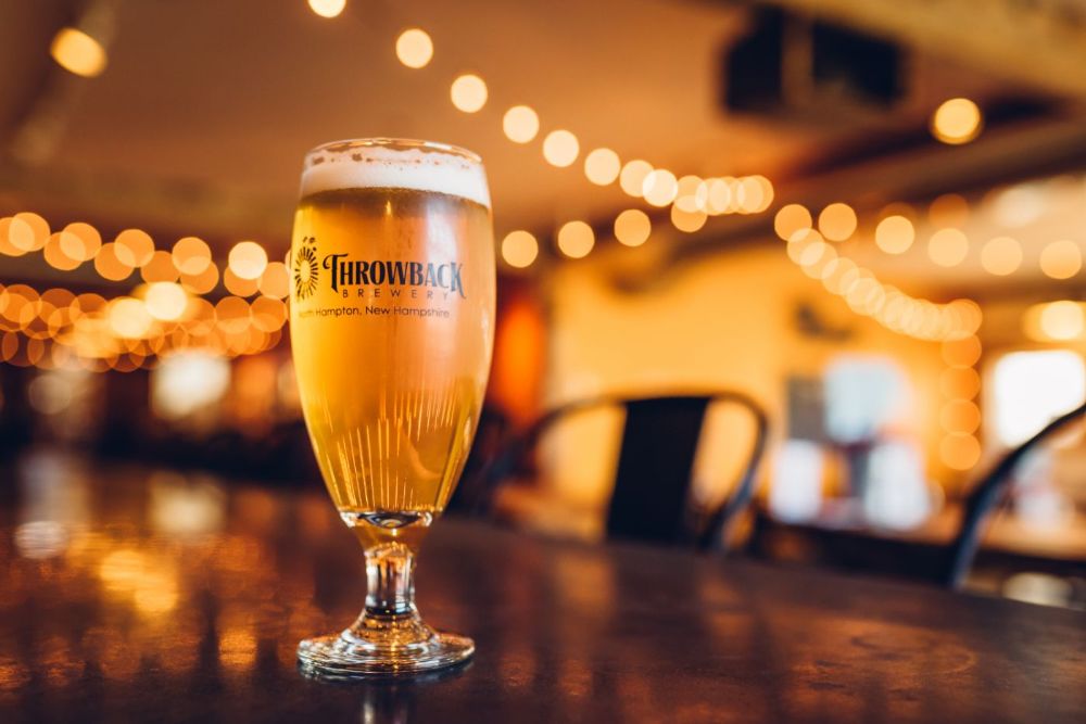 Pilsener on bar white lights.jpg