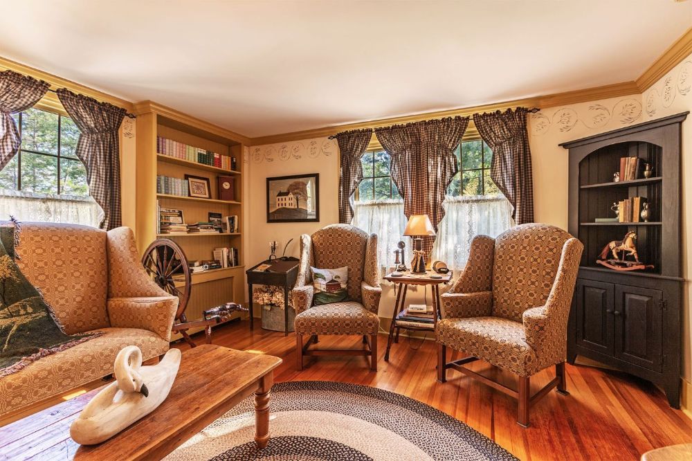 Cozy Living Room.jpg