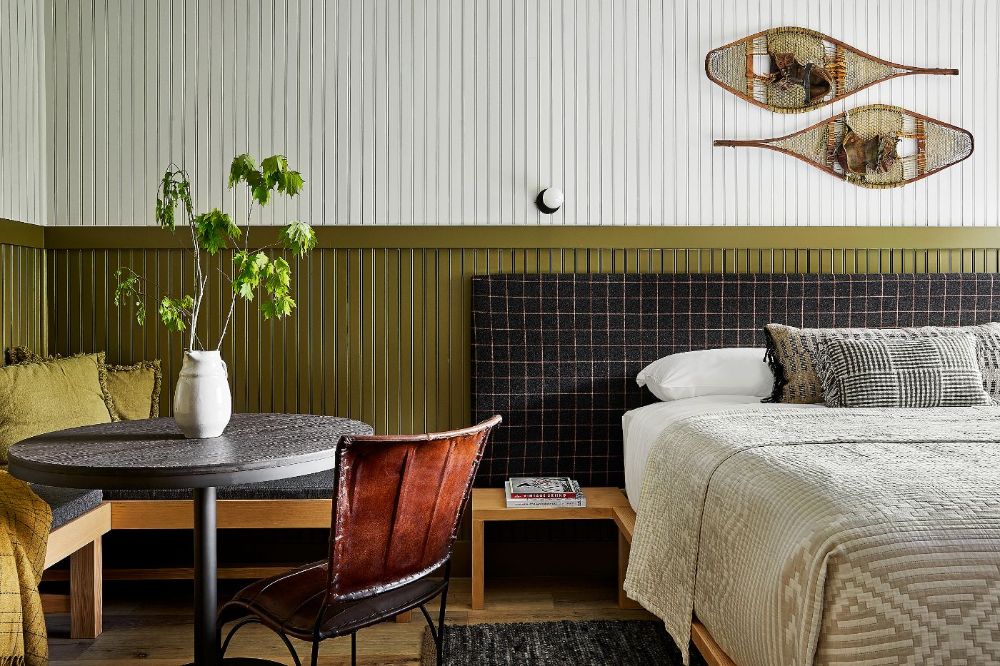 Bluebird Sunapee King Room