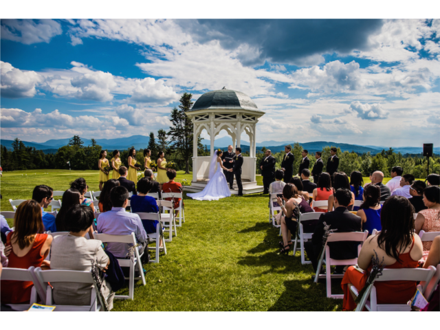 Overlook Lawn - Photo Courtesy of Eric McCallister Photography