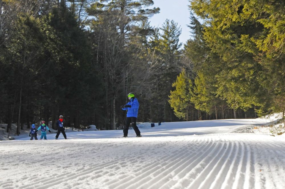 Ski and Snowboard Lessons For All Ages