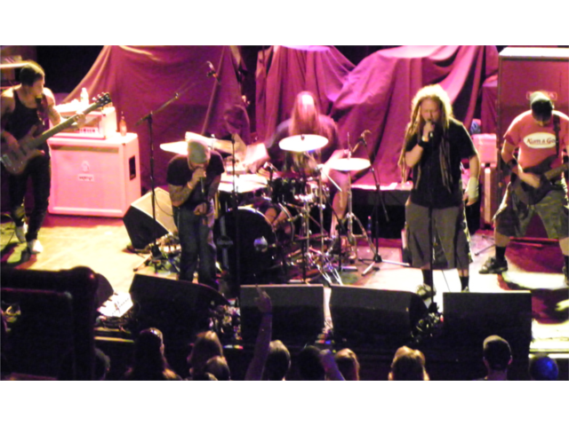 Floor-down Rock Concerts (Flaw)